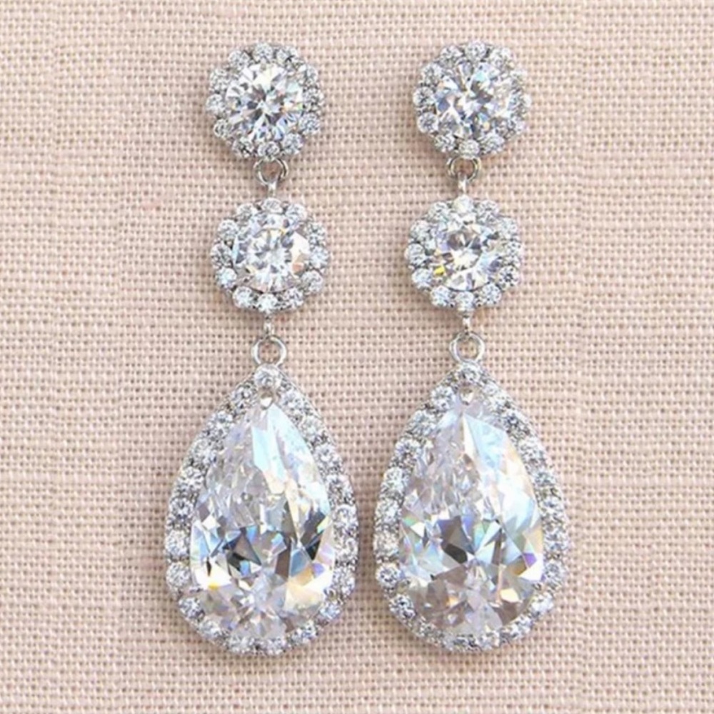 NEW 925 STERLING SILVER DIAMOND STUD EARRINGS, NICE EARRINGS, CUTE EARRINGS